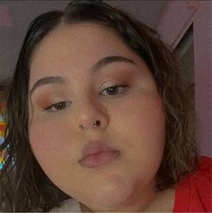 Meet your Posher, Magdalena